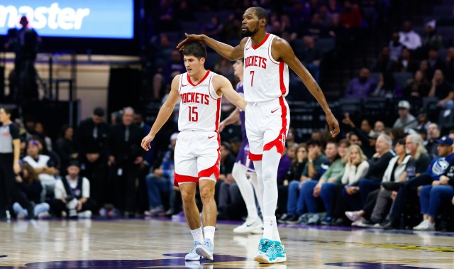 开云体育入口-KD日常夸奖谢泼德：他能突能投&amp;防守积极 为其他人打开了空间