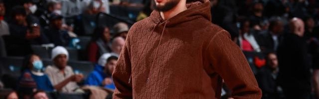 大交易后的首次相逢 漫天嘘声在费城等待西蒙斯