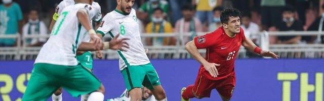 开云体育入口-新华社：国足球员都应被一视同仁 能者上庸者下