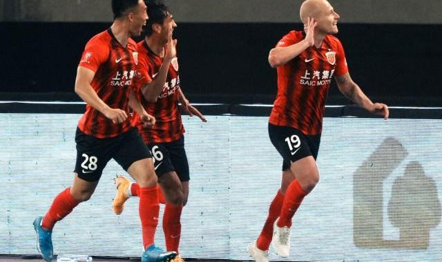 严益唯：“三无”中超榜首大战的“遮羞布”